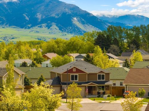 3737 Corwin St, Bozeman, MT, 59718-6221 | Card Image