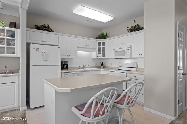 A2 - 2913 Pointe West Dr, Condo with 2 bedrooms, 2 bathrooms and null parking in Emerald Isle NC | Image 6