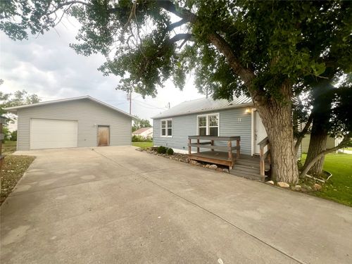 31 5th St S, Sunburst, MT, 59482 | Card Image