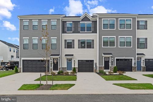 128 Soft Rush Ln, LA PLATA, MD, 20646-9400 | Card Image