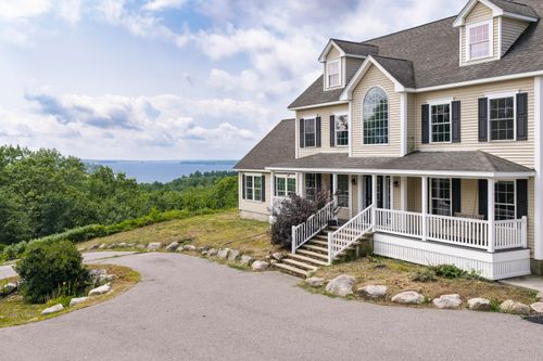 6 Kristin Ln, Raymond, ME, 04071-6415 | Card Image