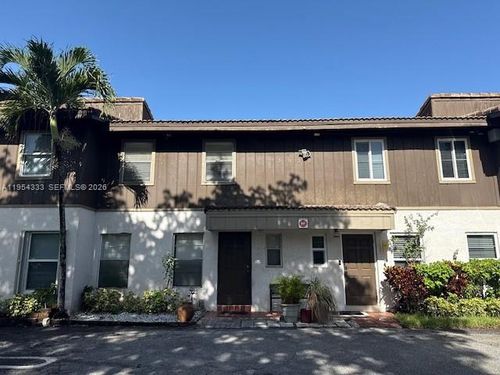 apt-5-3920 Woodside Dr, Coral Springs, FL, 33065-3057 | Card Image