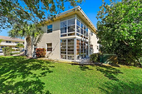 135-8-2950 Se Ocean Blvd, Stuart, FL, 34996-3542 | Card Image