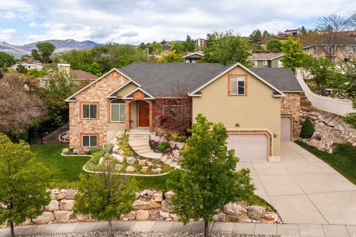 153 Eugene St, North Salt Lake, UT, 84054-1764 | Card Image
