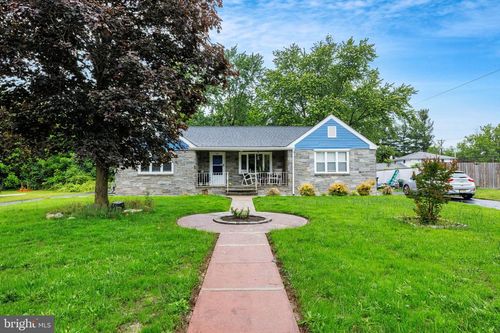 19 Deerpond Blvd, ATCO, NJ, 08004-2205 | Card Image