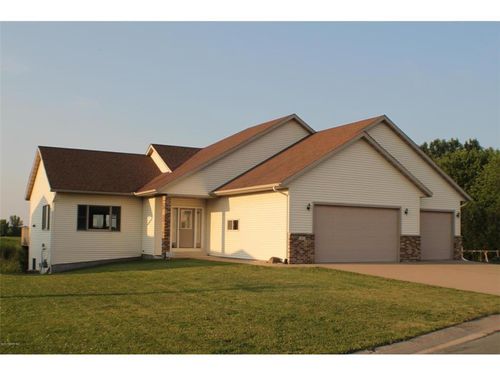463 Sierra Ln Nw, Eyota, MN, 55934-4704 | Card Image