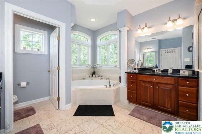 2307 Blackledge Dr, House other with 4 bedrooms, 5 bathrooms and null parking in Quakertown PA | Image 44