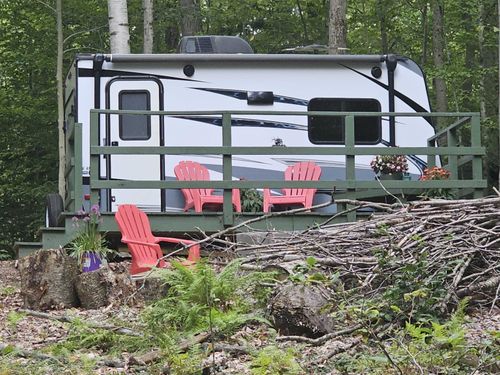 1051 Maple Hill Ln, Whitingham, VT, 05361-9694 | Card Image