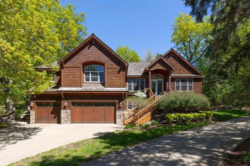 13209 Holasek Ln, Eden Prairie, MN, 55346-1910 | Card Image