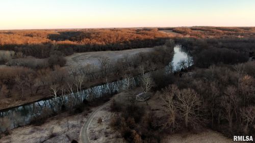 oo E Helle Rd, Ellisville, IL, 61431 | Card Image