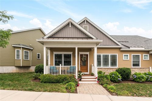 49 Seawynds Dr, North Kingstown, RI, 02852-4557 | Card Image
