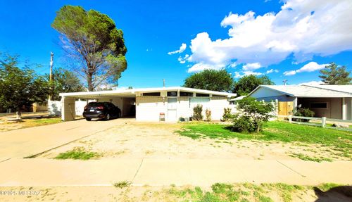 301 S Casas Lindas Dr, Willcox, AZ, 85643-2501 | Card Image