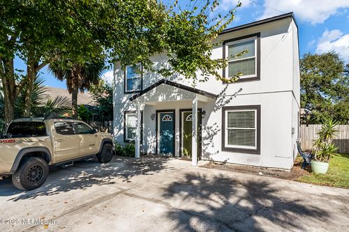 555 7th Ave S, Jacksonville Beach, FL, 32250-5237 | Card Image