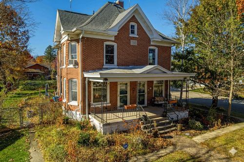 1301 2nd St, New Glarus, WI, 53574-9756 | Card Image