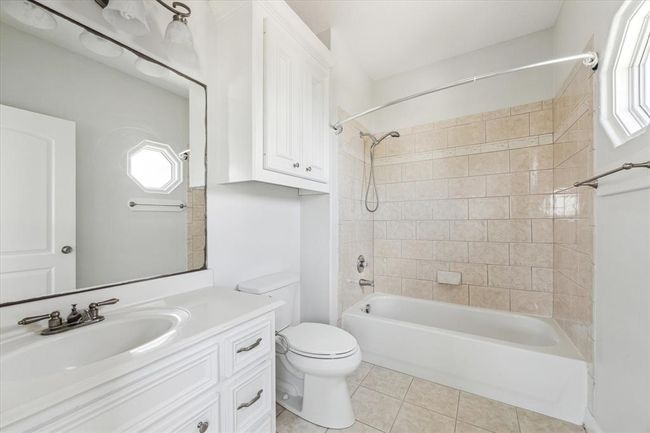 138 Isles End Rd, House other with 4 bedrooms, 3 bathrooms and 2 parking in Tiki Island TX | Image 20