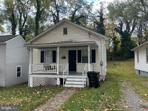 109 E Pall Mall St, WINCHESTER, VA, 22601-4530 | Card Image