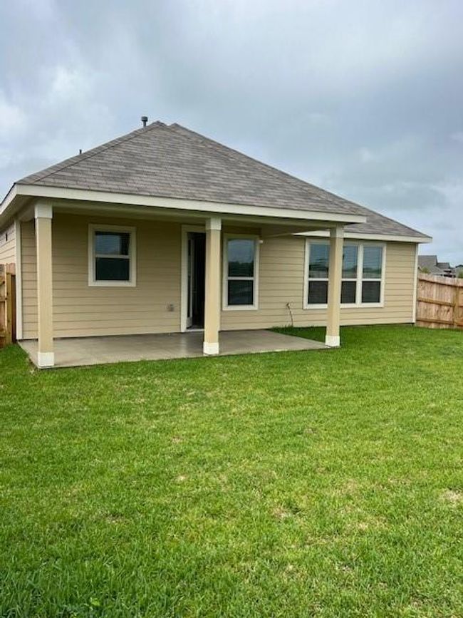 Rear View | Image 27