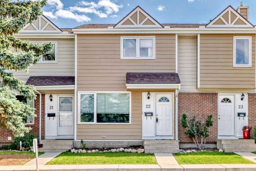 22-3620 51 St Sw, Calgary, AB, T3E6N7 | Card Image