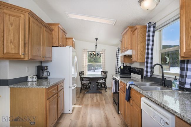 Main Home Kitchen | Image 13
