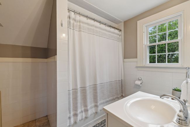137 Ballard Dr, House other with 5 bedrooms, 3 bathrooms and null parking in West Hartford CT | Image 29
