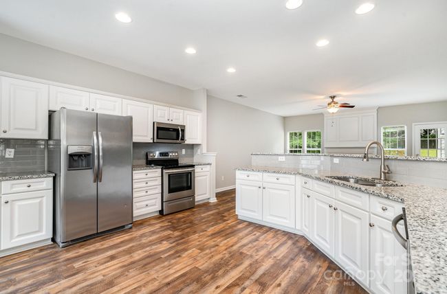 6922 Cascade Dream Ct, House other with 4 bedrooms, 3 bathrooms and null parking in Huntersville NC | Image 9