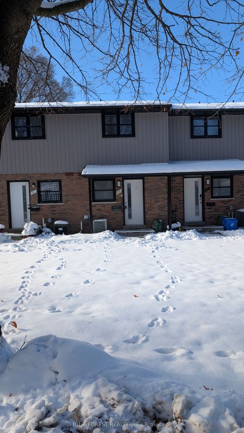 49 Toulon Cres, London, ON, N5V1J4 | Card Image