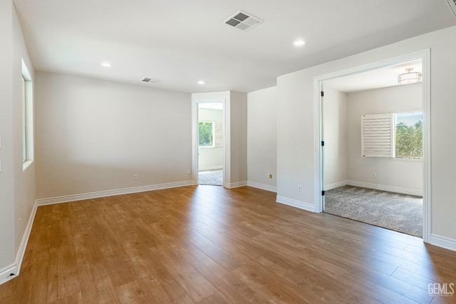 2416 Edingal Dr, House other with 4 bedrooms, 3 bathrooms and null parking in Bakersfield CA | Image 31