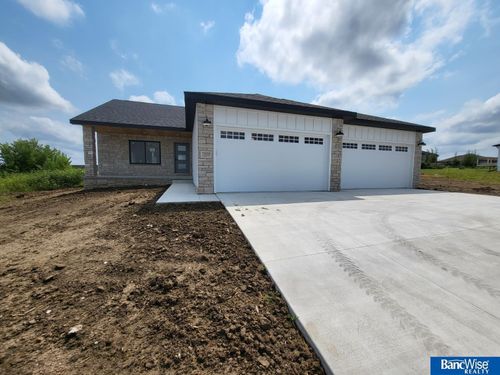7929 Kallum Dr, Lincoln, NE, 68516 | Card Image