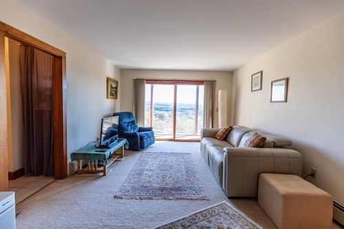 121 Overview Dr, Jaffrey, NH, 03452-5775 | Card Image