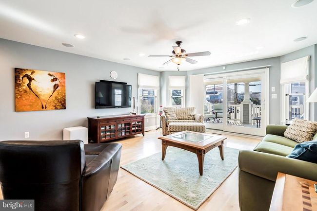 15 15 Th St, House other with 4 bedrooms, 4 bathrooms and null parking in Surf City NJ | Image 8