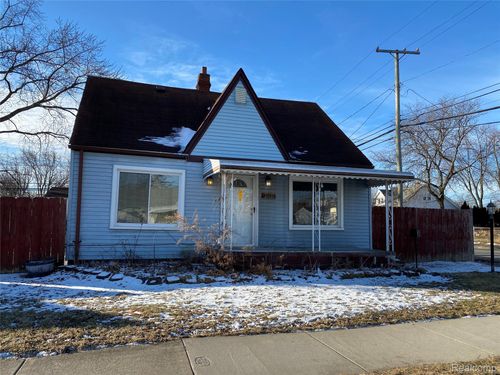 18706 Meier St, Roseville, MI, 48066-3059 | Card Image