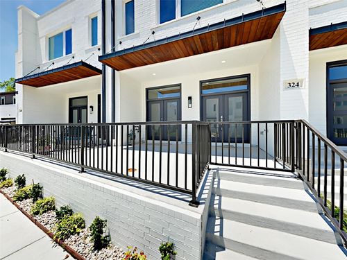 324 Templeton Dr, Fort Worth, TX, 76107-1930 | Card Image