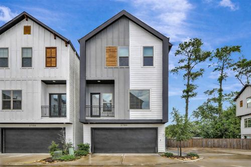 3704 Creekmont Green Ln, Houston, TX, 77091-1023 | Card Image