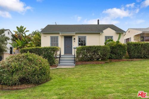 7262 W 85th St, Westchester, CA, 90045-2431 | Card Image