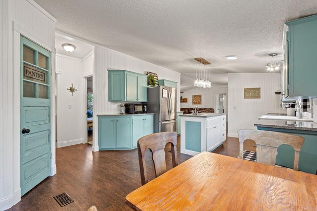 216 Mill Creek Meadow Rd, House other with 3 bedrooms, 2 bathrooms and null parking in Pottsboro TX | Image 21