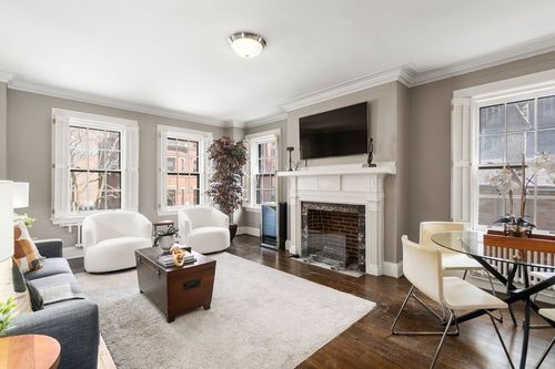 404-50 Commonwealth Ave, Boston, MA, 02116-3089 | Card Image