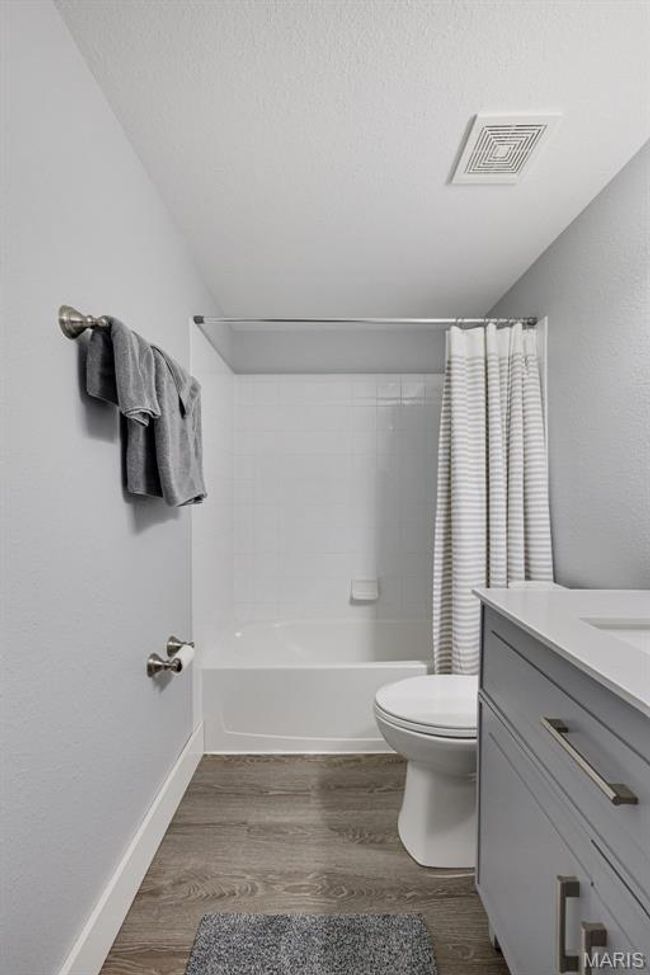 Hall Bath | Image 21