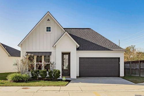 8810 Southlawn Dr, Baton Rouge, LA, 70810-2675 | Card Image