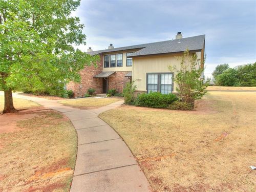 13819 Crossing Way W, Edmond, OK, 73013-4762 | Card Image