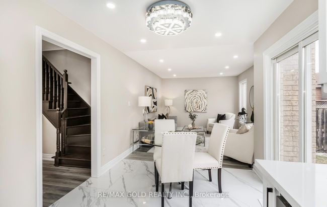 111 Fairhill Ave, House other with 6 bedrooms, 4 bathrooms and 2 parking in Brampton ON | Image 31