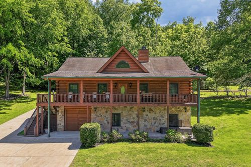 110 Baymont Dr, Lancaster, TN, 38569-5258 | Card Image