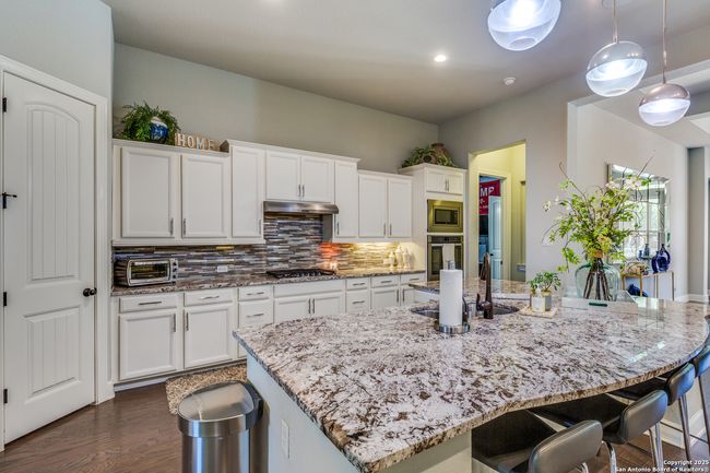 8822 Whisper Gate, House other with 4 bedrooms, 3 bathrooms and null parking in Fair Oaks Ranch TX | Image 7