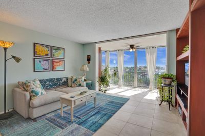 405 - 2829 Florida 405 Boulevard, Condo with 2 bedrooms, 2 bathrooms and null parking in Delray Beach FL | Image 2