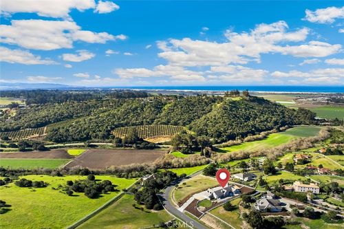 172 Falcon Crest Dr, Arroyo Grande, CA, 93420-5327 | Card Image