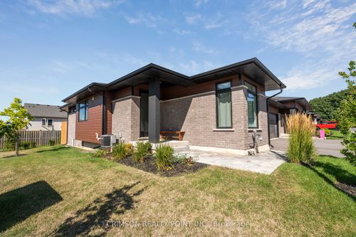 1-300 Richmond St, Thorold, ON, L2V0L6 | Card Image