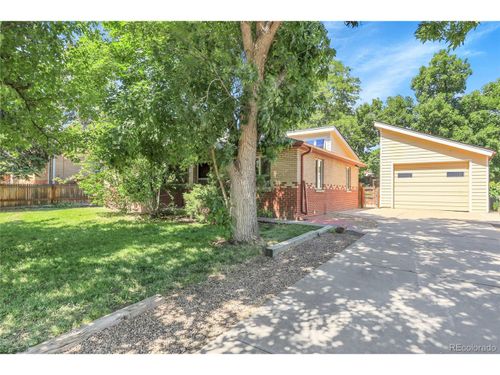 9735 W 18th Ave, Lakewood, CO, 80215-2834 | Card Image