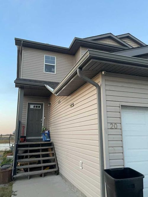 20-6802 50 Ave, Camrose, AB, T4V5C7 | Card Image