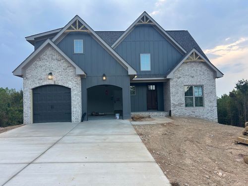 2150 River Watch Dr, Soddy Daisy, TN, 37379-3275 | Card Image