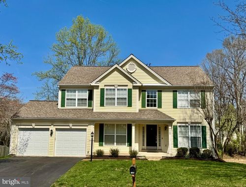 7748 Roseberry Farm Dr, MANASSAS, VA, 20111-8231 | Card Image