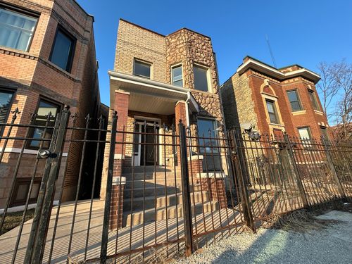 l-2902 W Diversey Ave, CHICAGO, IL, 60647-1724 | Card Image